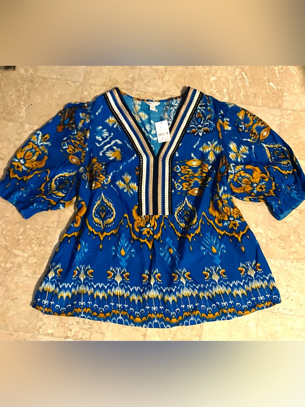 NWT 18/20W Cato V-Neck Blouse